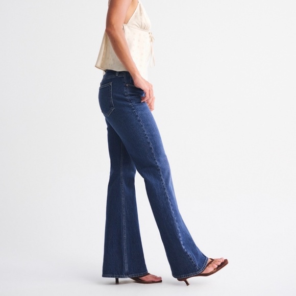 Abercrombie & Fitch Denim - Abercrombie & Fitch Petite Flare Ultra High Rise Dark‎ Wash